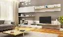 Meuble TV moderne avec étagères murales blanches et touches de bois
